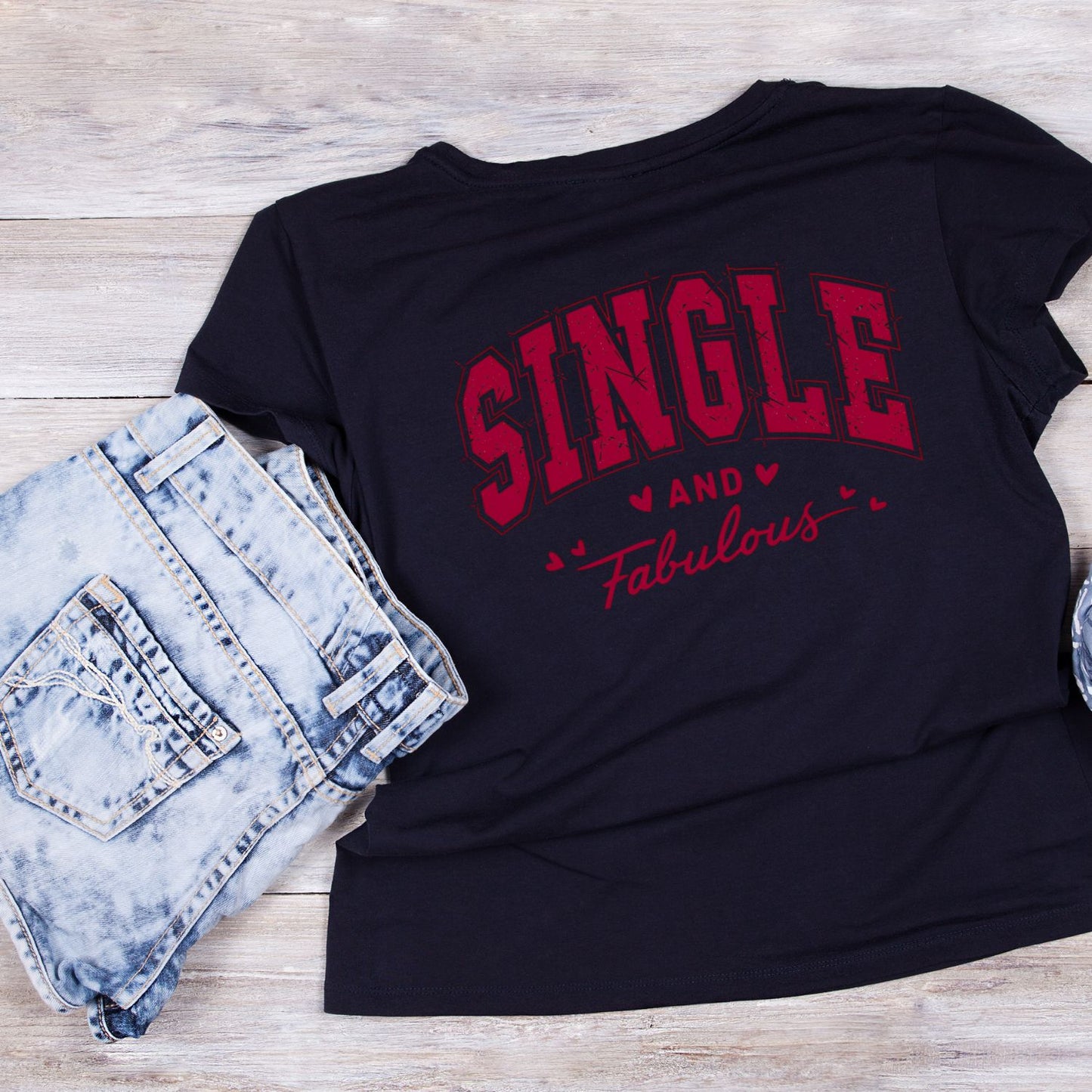 Single And Fabulous Valentine’s Day T-shirt