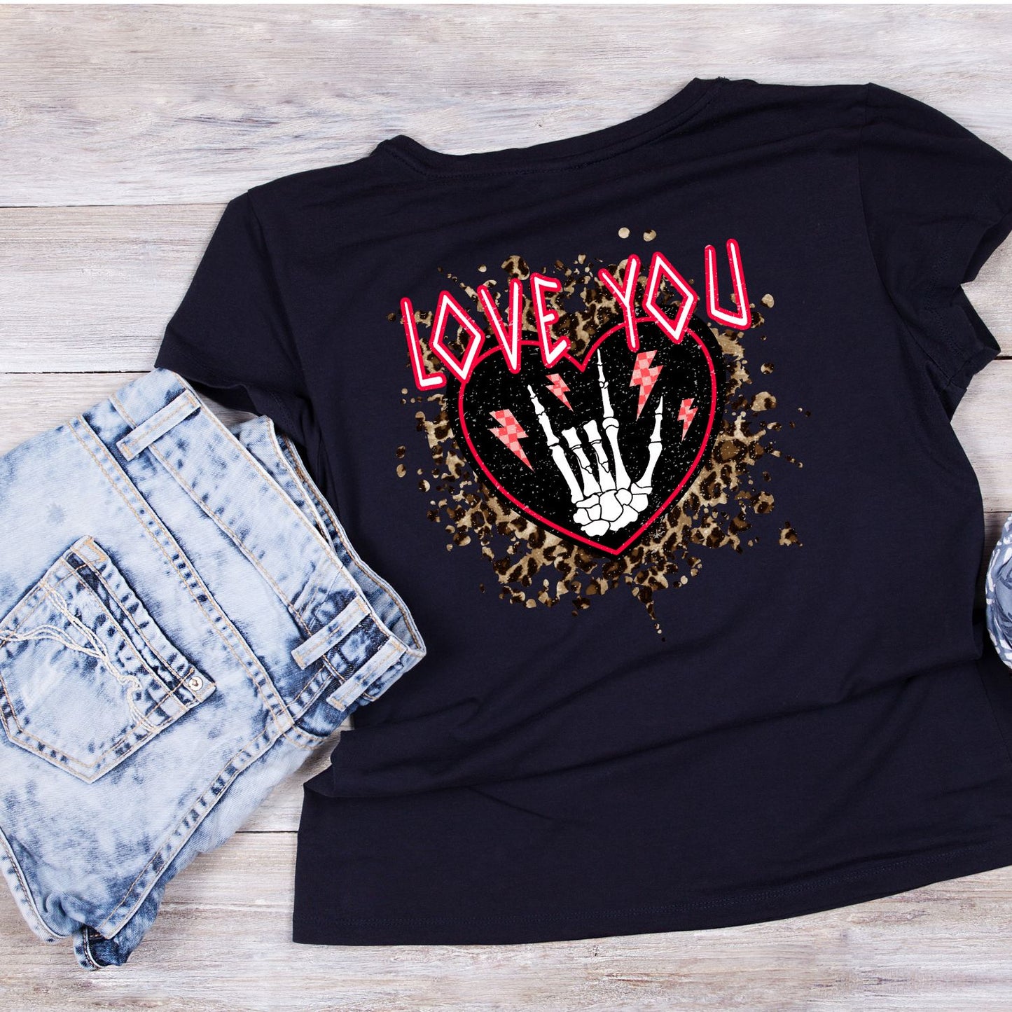 Love You | Skeleton Hand | Valentine’s Day T-shirt