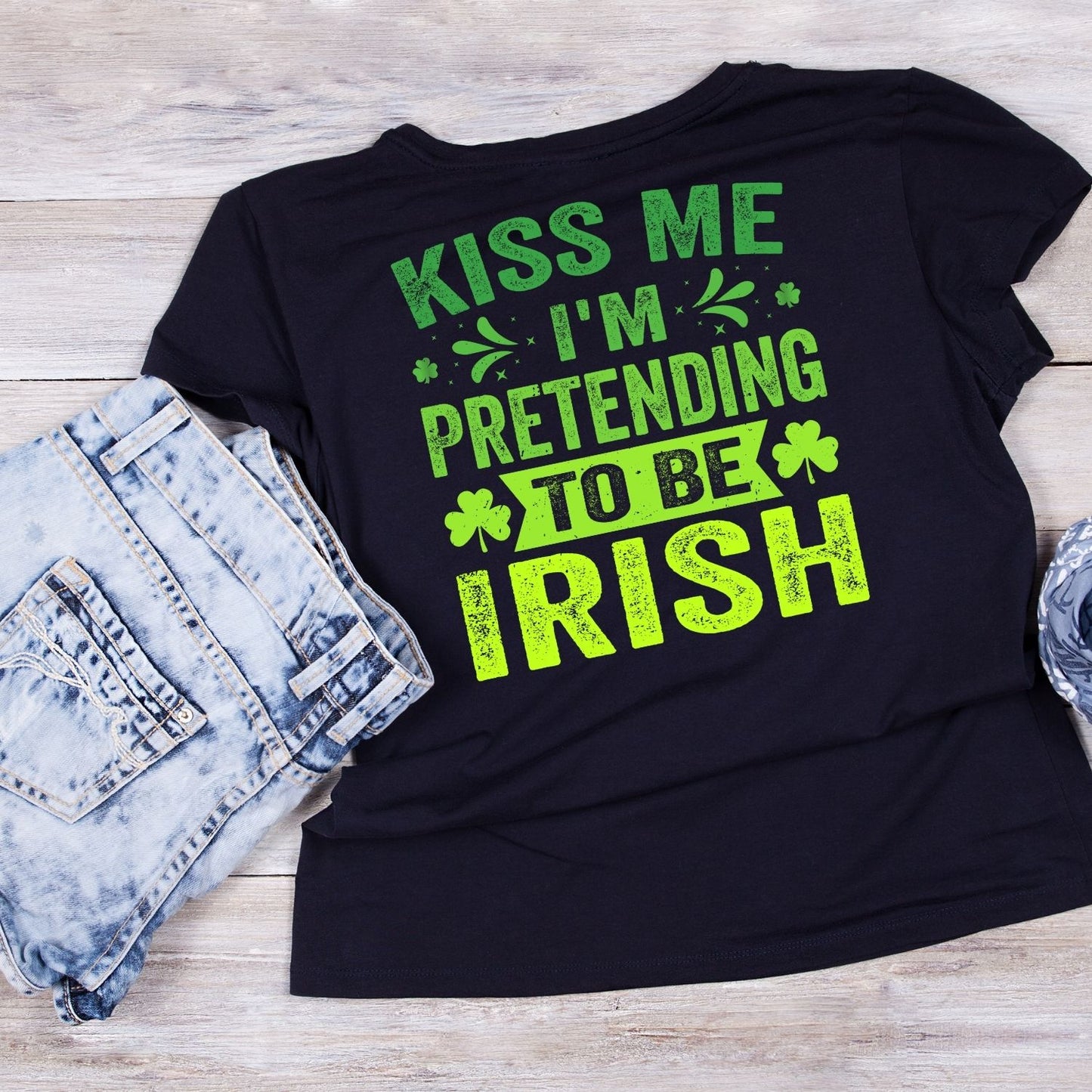Kiss Me I’m Pretending To be Irish T-shirt | St Patrick’s Day T-shirt | Sarcasm Joke Funny |