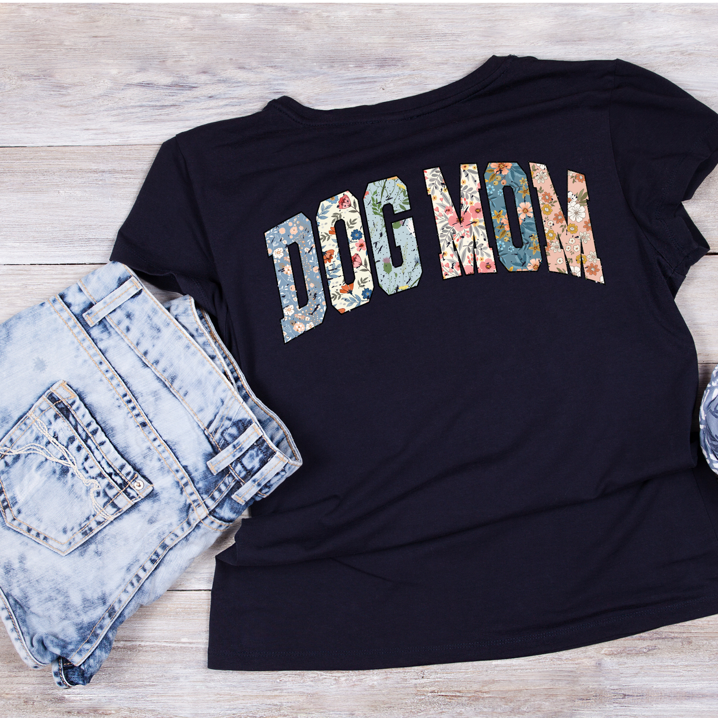 Dog Mom T-shirt | Graphic Tee | Printed Shirt | Animal Lover | Dogs Mama